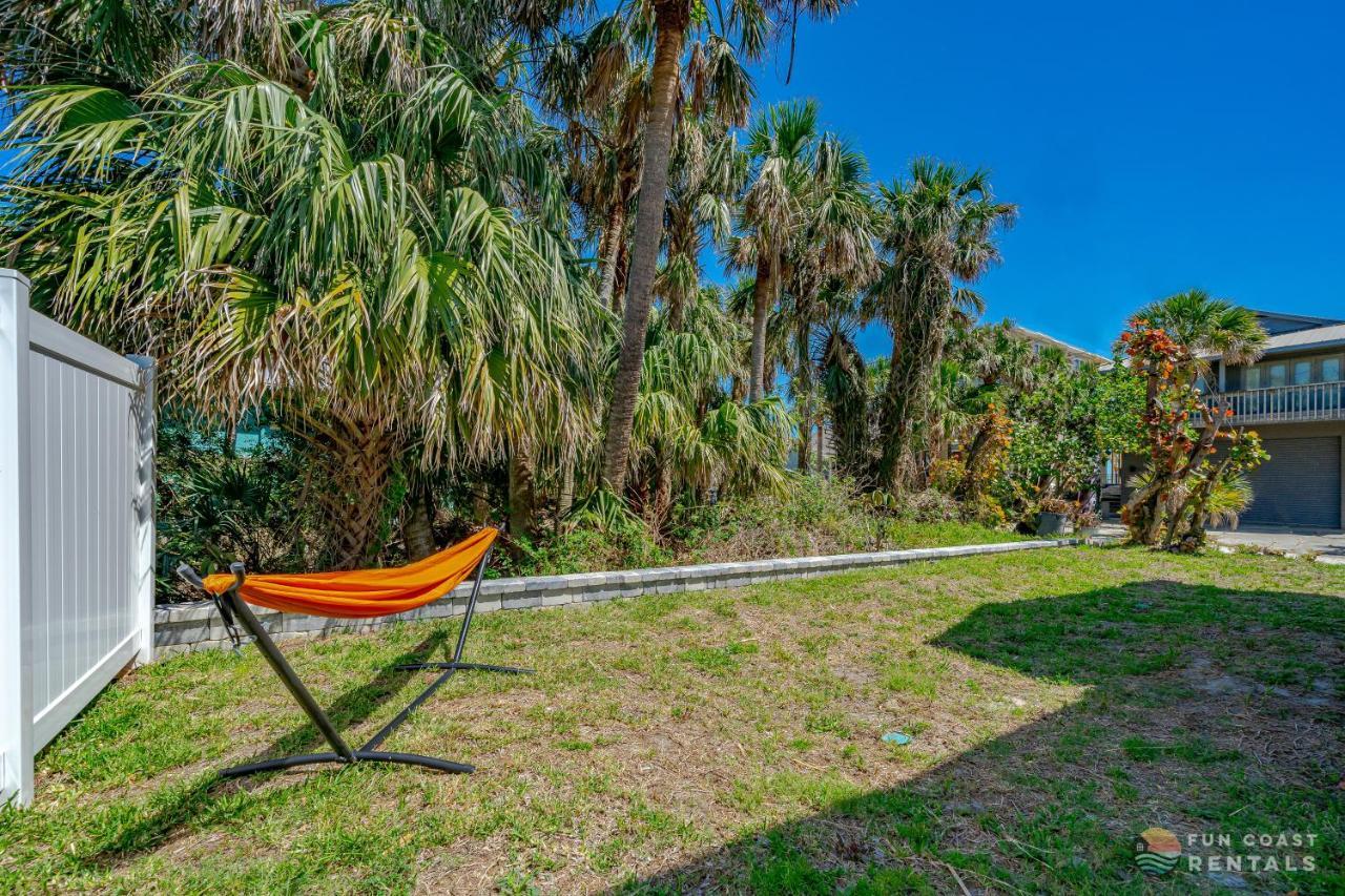 Dog Friendly Loft Steps From Beach With Gas Barbecue Grill And Upstairs Deck! New Smyrna Beach Εξωτερικό φωτογραφία