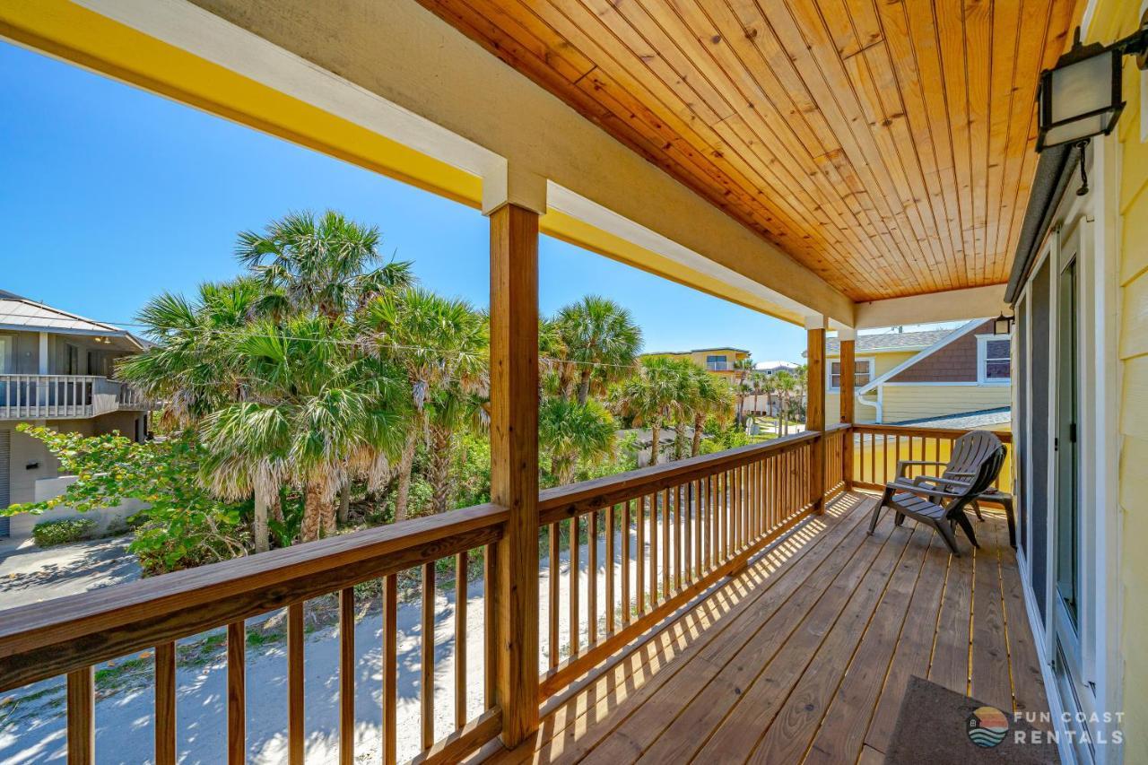 Dog Friendly Loft Steps From Beach With Gas Barbecue Grill And Upstairs Deck! New Smyrna Beach Εξωτερικό φωτογραφία